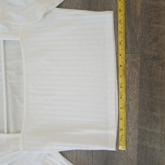 Cute Crop Top - Picture 3 of 4